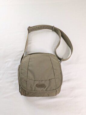 Pacsafe Metrosafe 200 GII Unisex Tan Gray Travel Bag Anti Theft